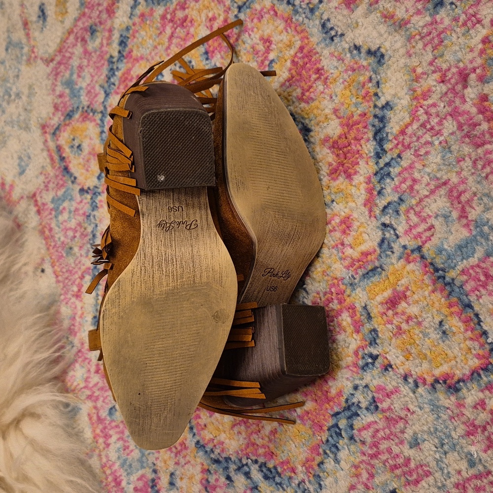 Fringed Brown Sueded Western Boots - Picture 6 of 6
